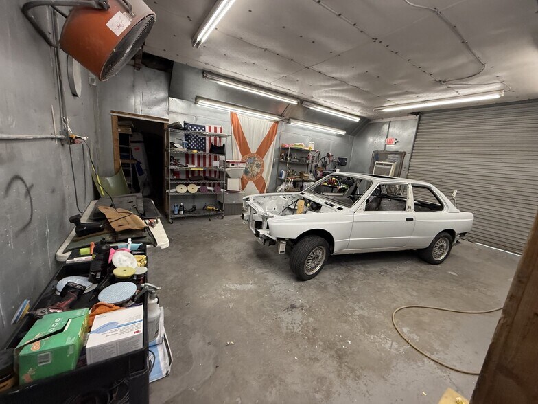 More Photos Of 5508 Benchmark Ln, Sanford Warehouse For Sale