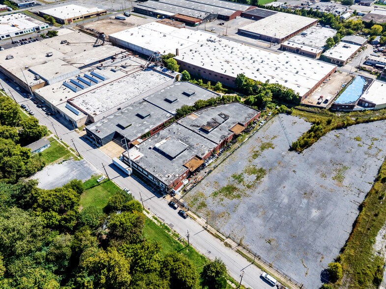 Primary Photo Of 305 W Trigg Ave, Memphis Warehouse For Sale