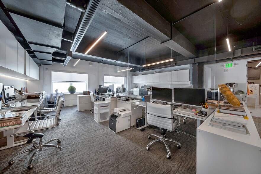 More Photos Of 605 Lincoln Rd, Miami Beach Office Residential For Sale