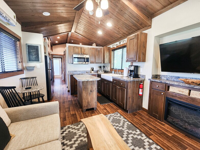 More Photos Of 300 Park Ave, Staples Apartments For Sale