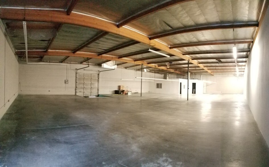 More Photos Of 1107 E 7th St, Los Angeles Manufacturing For Lease