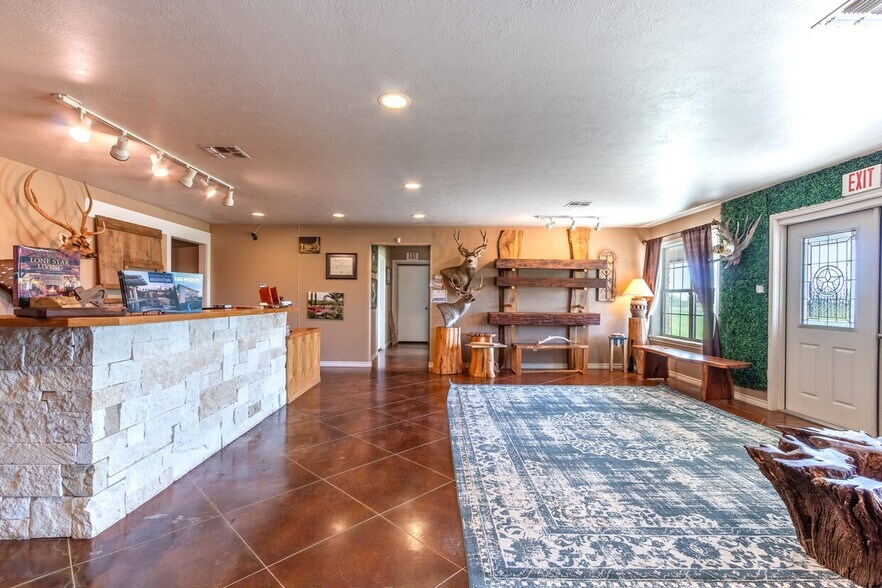 More Photos Of 75 Memory Ln, Burton Warehouse For Sale