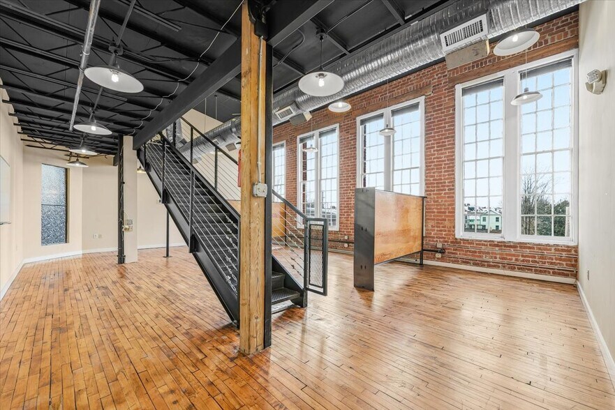More Photos Of 241 E 4th St, Frederick Loft Creative Space For Sale