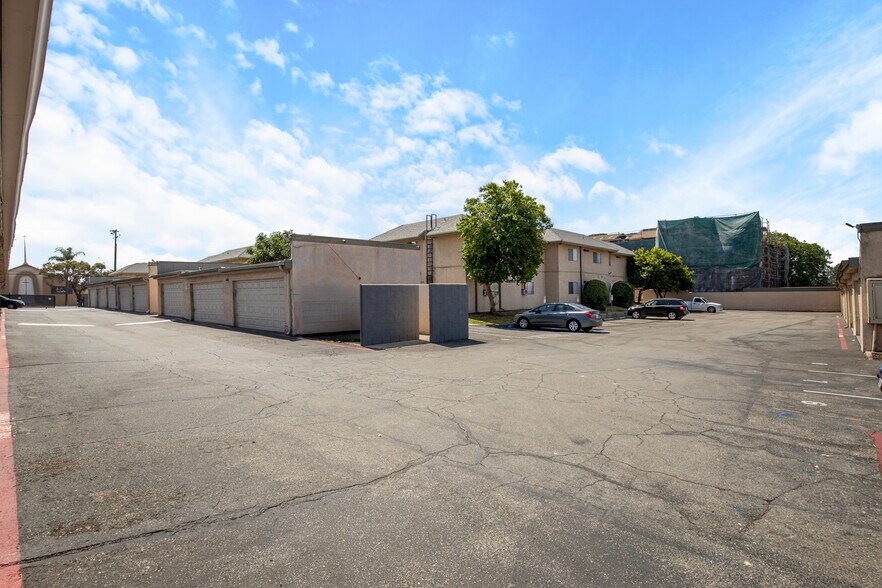 More Photos Of 1429 N Grove Ave, Ontario Apartments For Sale