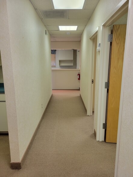 More Photos Of 180 White Rd, Little Silver Medical For Lease