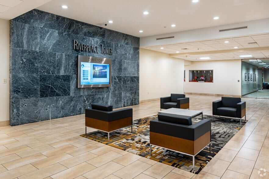 More Photos Of 1301 Riverplace Blvd, Jacksonville Office For Lease