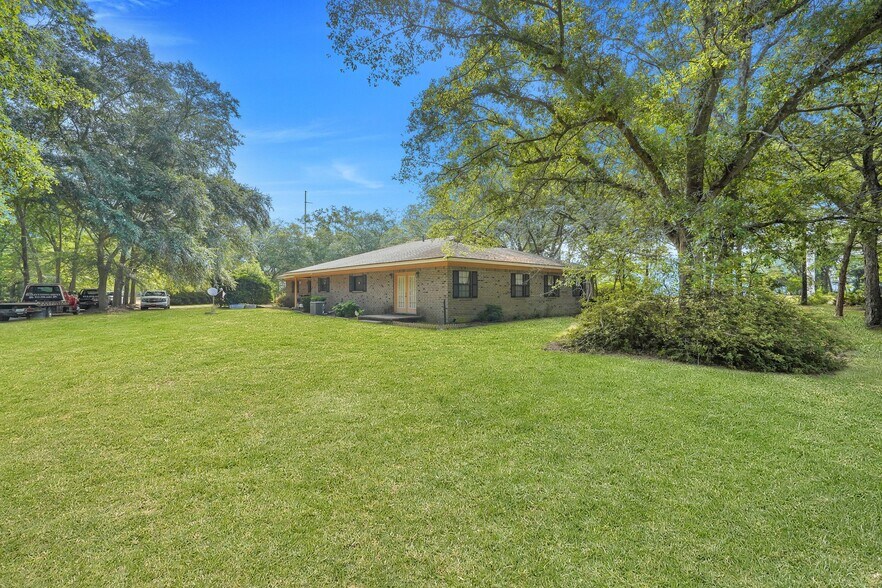 More Photos Of 11659 US Highway 280, Ellabell Land For Sale