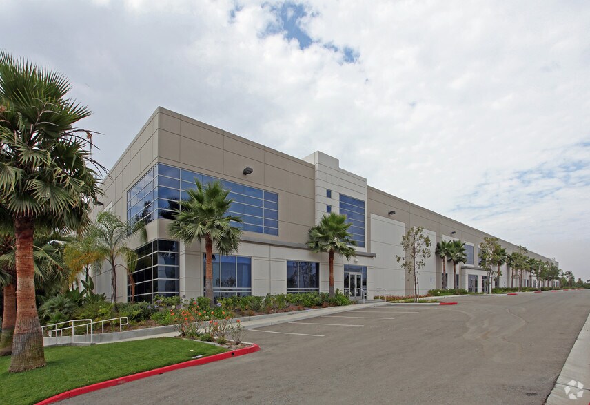 More Photos Of 1540 Air Wing Rd, San Diego Industrial For Lease