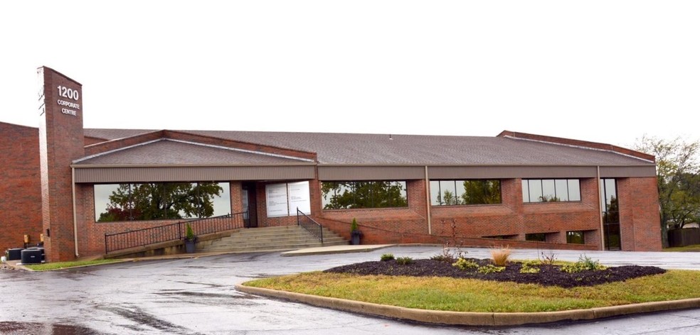 Primary Photo Of 1200 NW South Outer Rd, Blue Springs Office For Lease