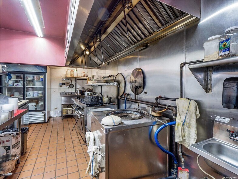 More Photos Of 739 Grand St, Brooklyn Apartments For Lease