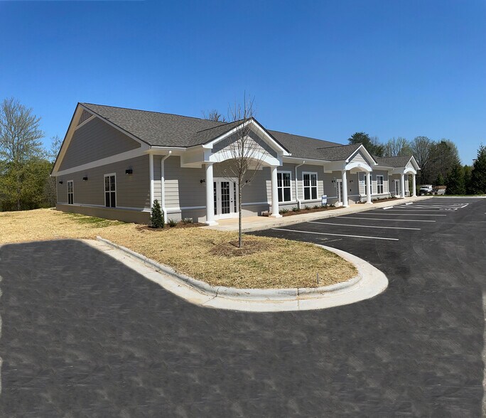 6721 Shallowford Rd, Lewisville, NC 27023 Medical Office For Lease