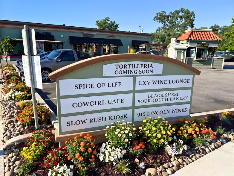 Primary Photo Of 1306 Pine St, Paso Robles Storefront For Sale