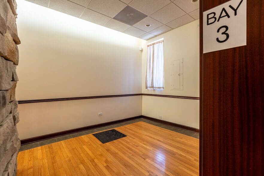 More Photos Of 4346 N Pulaski Rd, Chicago Apartments For Lease