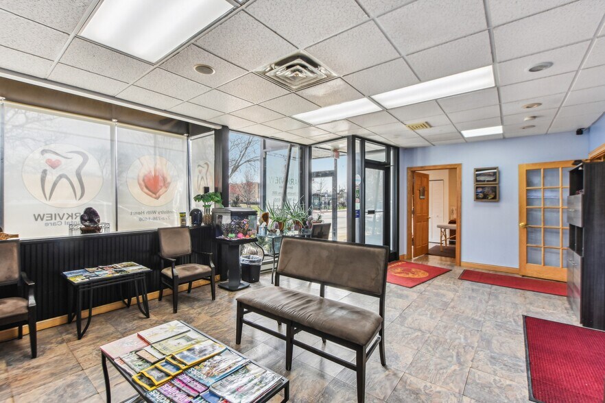 More Photos Of 4022 N Central Ave, Chicago Medical For Sale