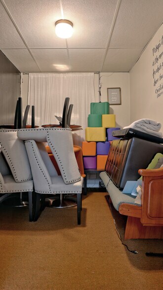 More Photos Of 301 Bolling St, Radford Religious Facility For Sale