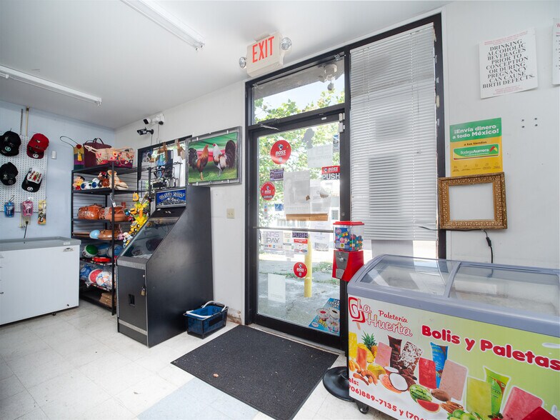 More Photos Of 301 W 34th St, Latonia Freestanding For Sale