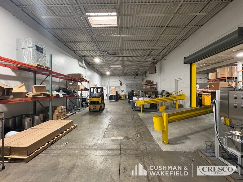 More Photos Of 7307 Young Dr, Walton Hills Manufacturing For Lease