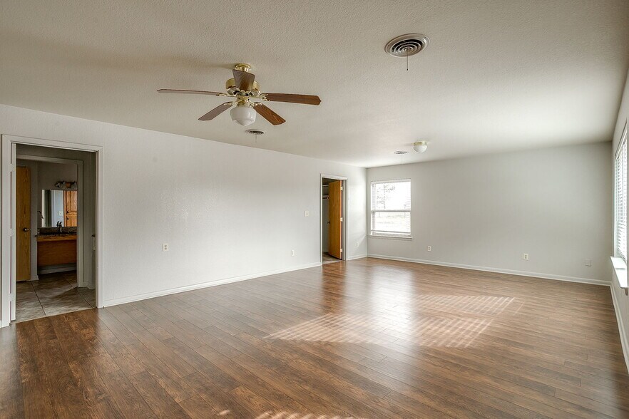 More Photos Of 938 County Road 3341, Paradise Land For Sale