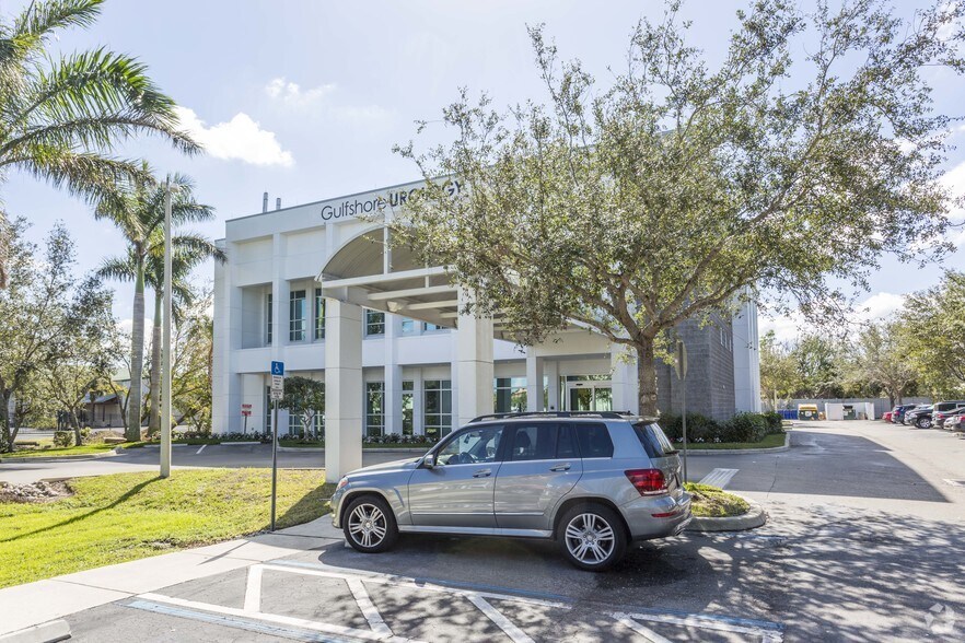 More Photos Of 28930 Trails Edge Blvd, Bonita Springs Medical For Lease
