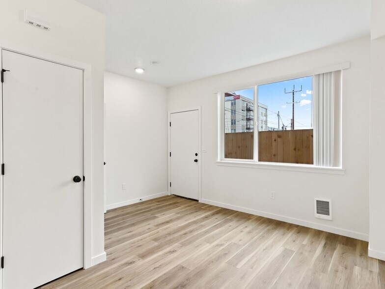 More Photos Of 4383 N Vancouver Ave, Portland Apartments For Sale