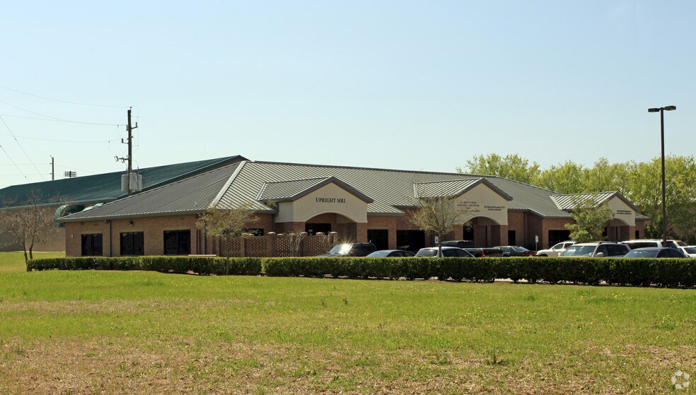 More Photos Of 2655 Cordes Dr, Sugar Land Medical For Lease