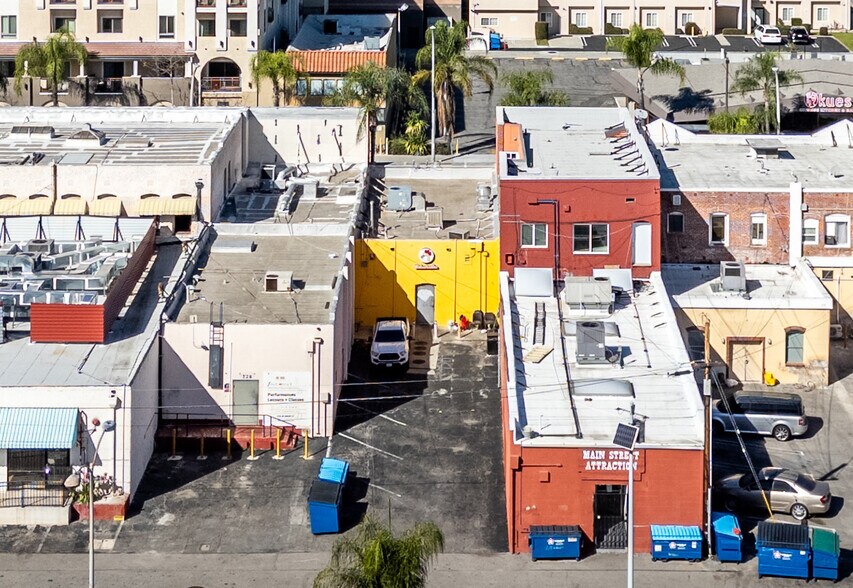 More Photos Of 222 W Main St, Alhambra Restaurant For Sale