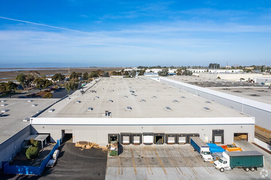 More Photos Of 3433-3481 Arden Rd, Hayward Warehouse For Lease