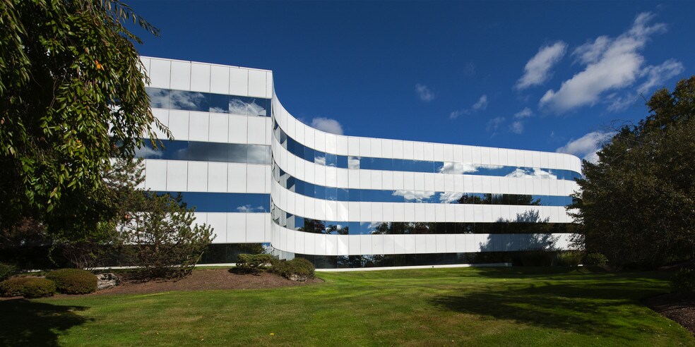 More Photos Of 117 E Stevens Ave, Valhalla Office For Lease