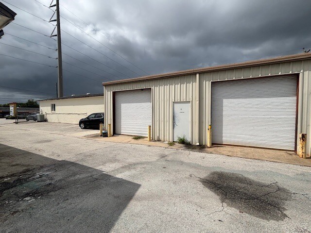 More Photos Of 1602 Combee Rd, Lakeland Warehouse For Lease