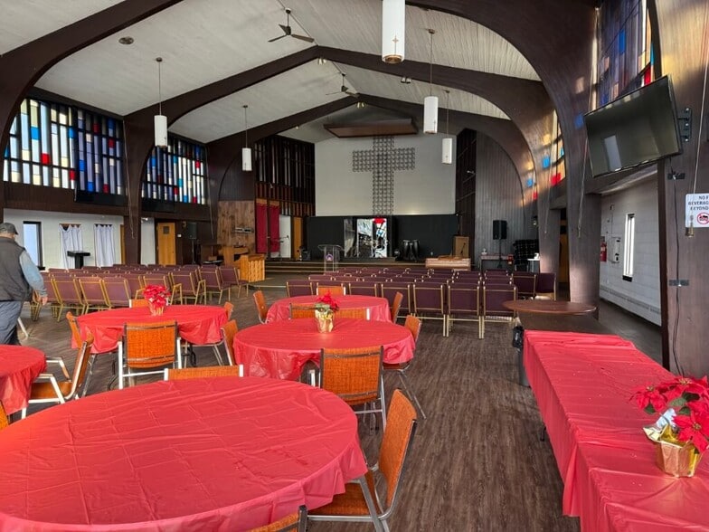 More Photos Of 27800 Annapolis Ave, Inkster Religious Facility For Sale