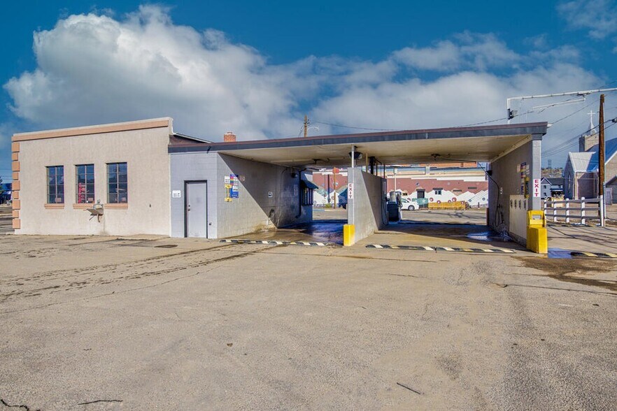 More Photos Of 802 Main St, Walsenburg General Retail For Sale