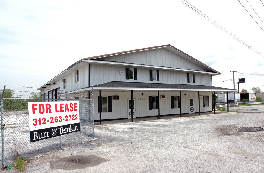 More Photos Of 16059 S Crawford Ave, Markham Truck Terminal For Lease
