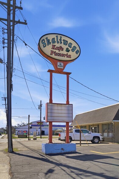 More Photos Of 1610 Germantown Rd, Middletown Restaurant For Sale