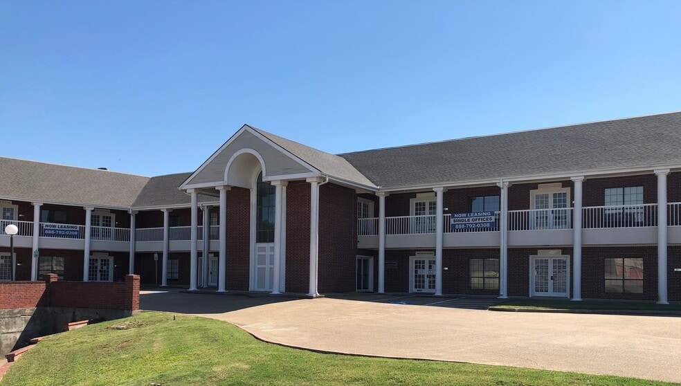 More Photos Of 2302-2306 Guthrie Rd, Garland Office For Lease