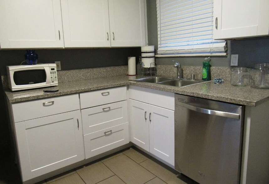 More Photos Of 455 S Oakhurst Dr, Beverly Hills Apartments For Sale