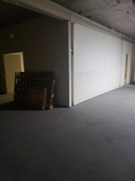 More Photos Of 545 West Ave, Rochester Warehouse For Sale