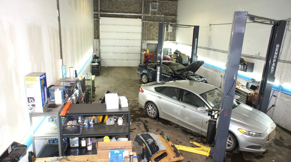 More Photos Of 7609 Sparrow Dr, Leduc Warehouse For Sale