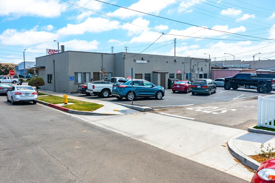 More Photos Of 3003-3011 W Artesia Blvd, Torrance General Retail For Lease