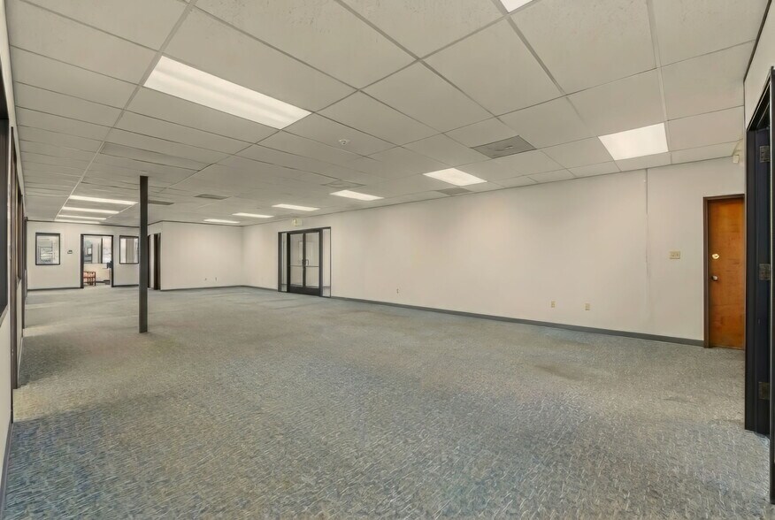 More Photos Of 992 S De Anza Blvd, San Jose Office For Lease