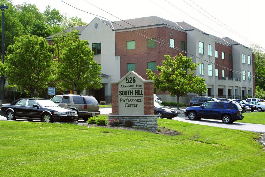 More Photos Of 525 Alexandria Pike, Southgate Medical For Lease