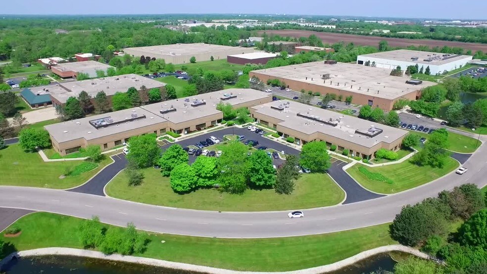 More Photos Of 950-990 Corporate Woods Pky, Vernon Hills Unknown For Lease