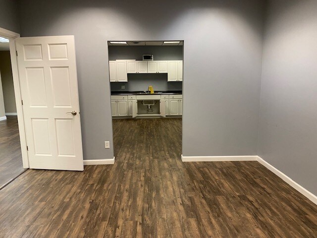 More Photos Of 7032 N Dixie Dr, Dayton Warehouse For Lease