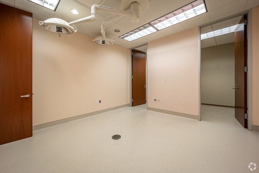 Photo of 21st Floor Ste 2190