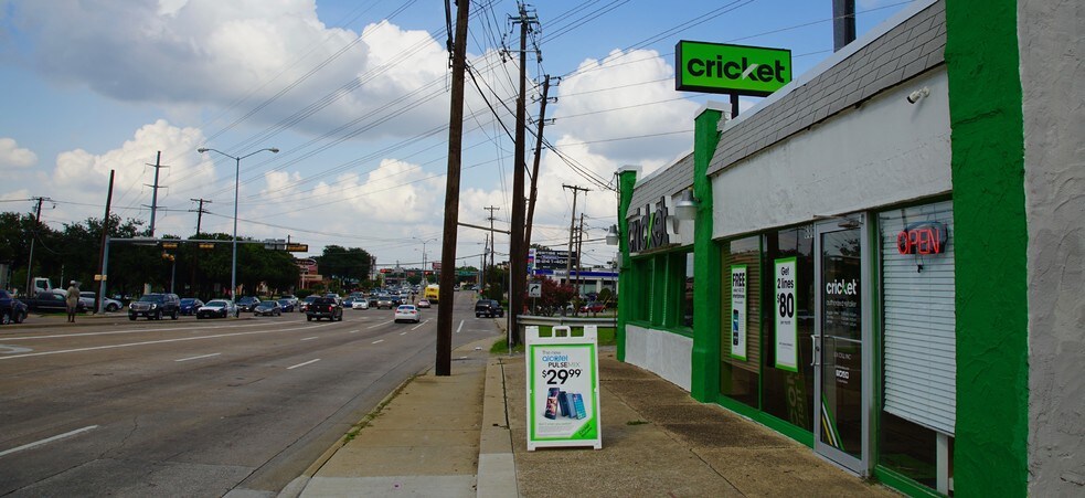 More Photos Of 6868 Greenville Ave, Dallas Storefront For Sale