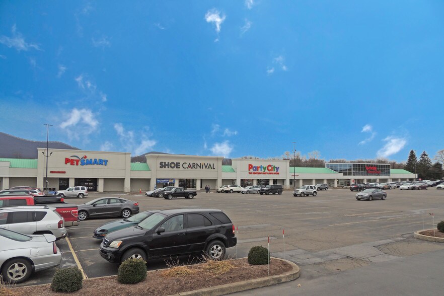 More Photos Of 1734-1764 E 3rd St, Williamsport Storefront For Lease