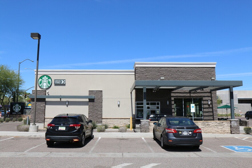 More Photos Of 1821 S Country Club Dr, Mesa Freestanding For Lease