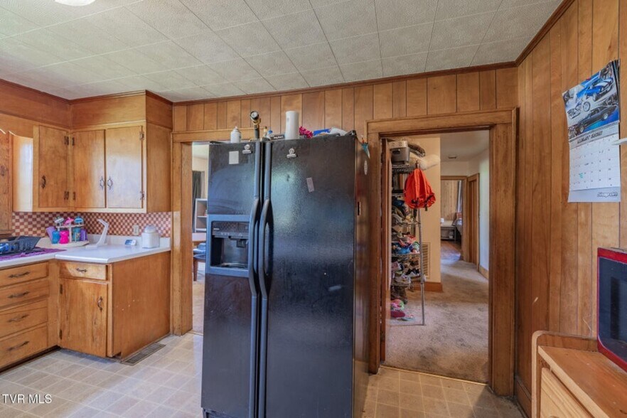 More Photos Of 100 Salvage Ln, Johnson City Apartments For Sale