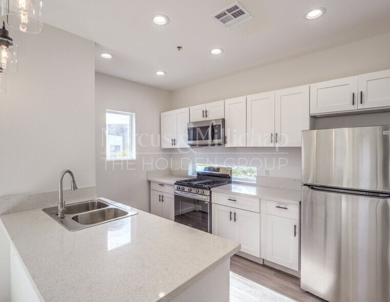 More Photos Of , Henderson Multifamily For Sale