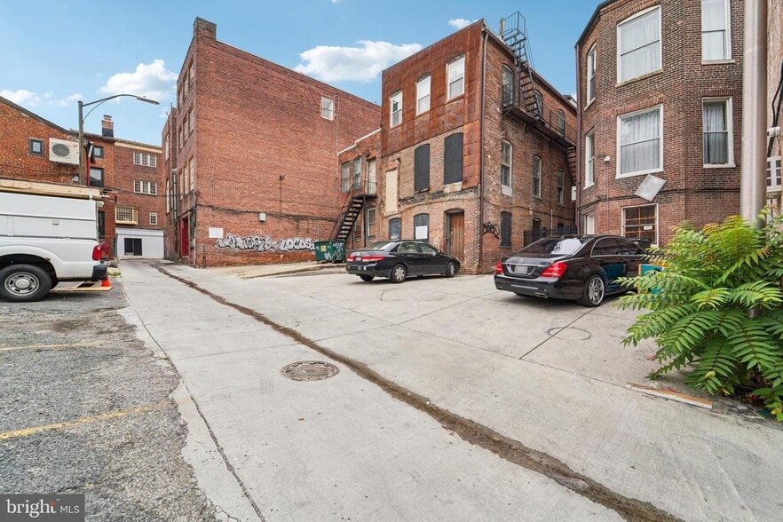 More Photos Of 523 N Charles St, Baltimore Office For Lease