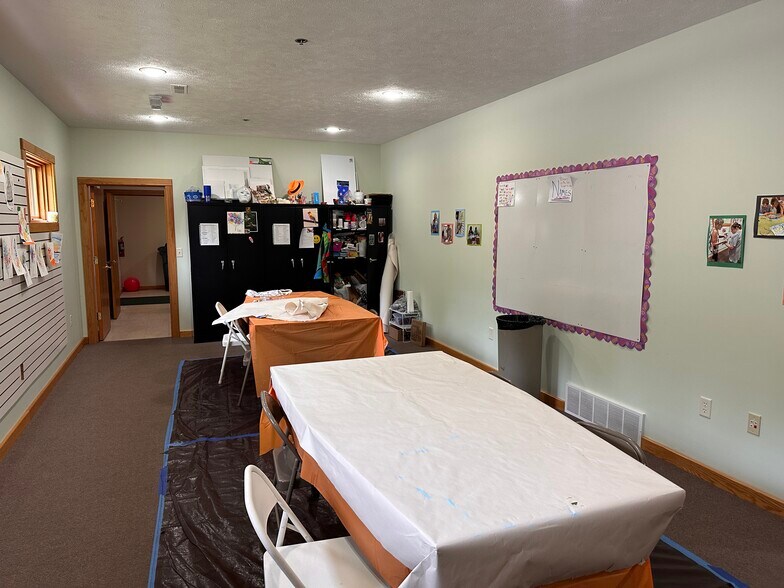 More Photos Of 1499 Business Park Dr, Traverse City Medical For Sale